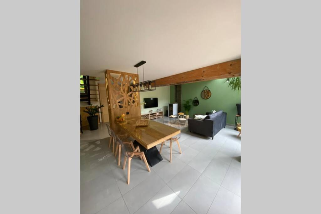 Les Dependances Villa Courtivron Exterior photo